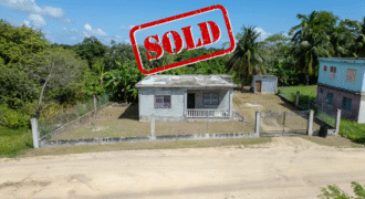 Three-Bedroom Home in Beautiful Corozal Town Three-Bedroom Home in Beautiful Corozal Town
