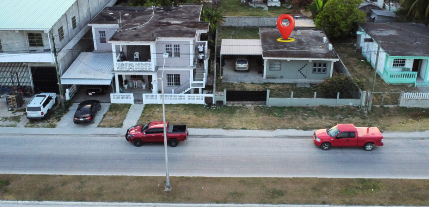 Versatile Charm: Perfect Corozal Bay Home & Business Spot!”