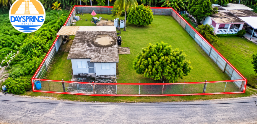 🏡 Live Close to Everything in Charming Corozal Town, Belize.